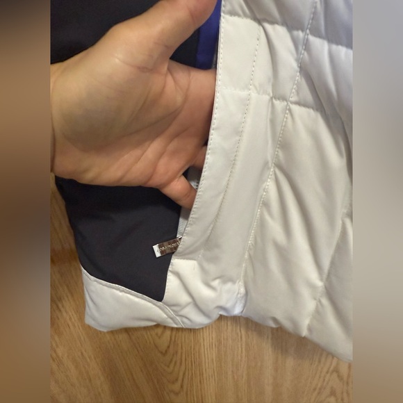 ZeroXposur White and Black Ski Jacket - Picture 5 of 10
